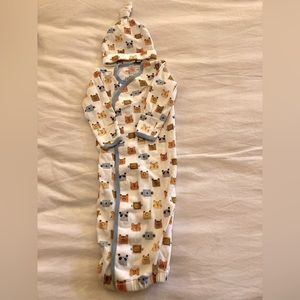 Magnetic Me Organic Cotton Gown and Hat NB - 3 months